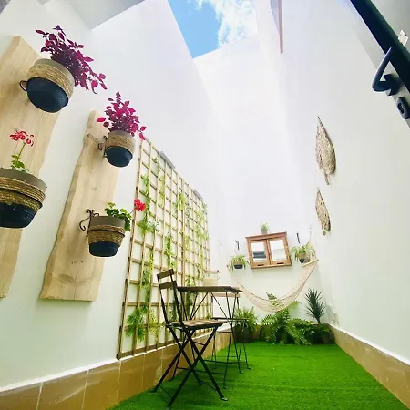 Big House Adeje Deluxe By Deihu Experiences 펜션 *